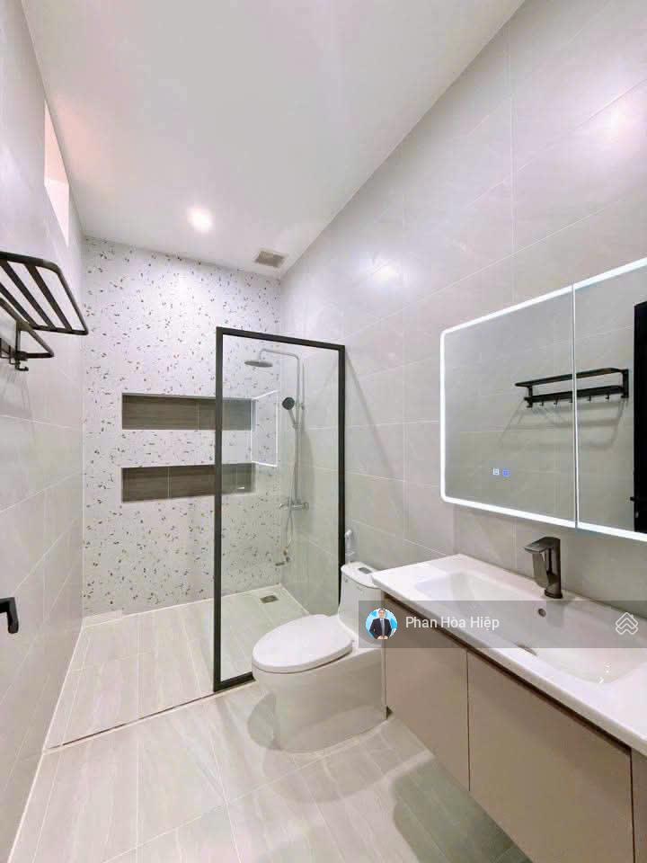Bán nhà gần aeon bình tân, 85m2, 3 tầng, 4 pn 4 wc, hẻm xe hơi quay đầu, tiện kd đa ngành