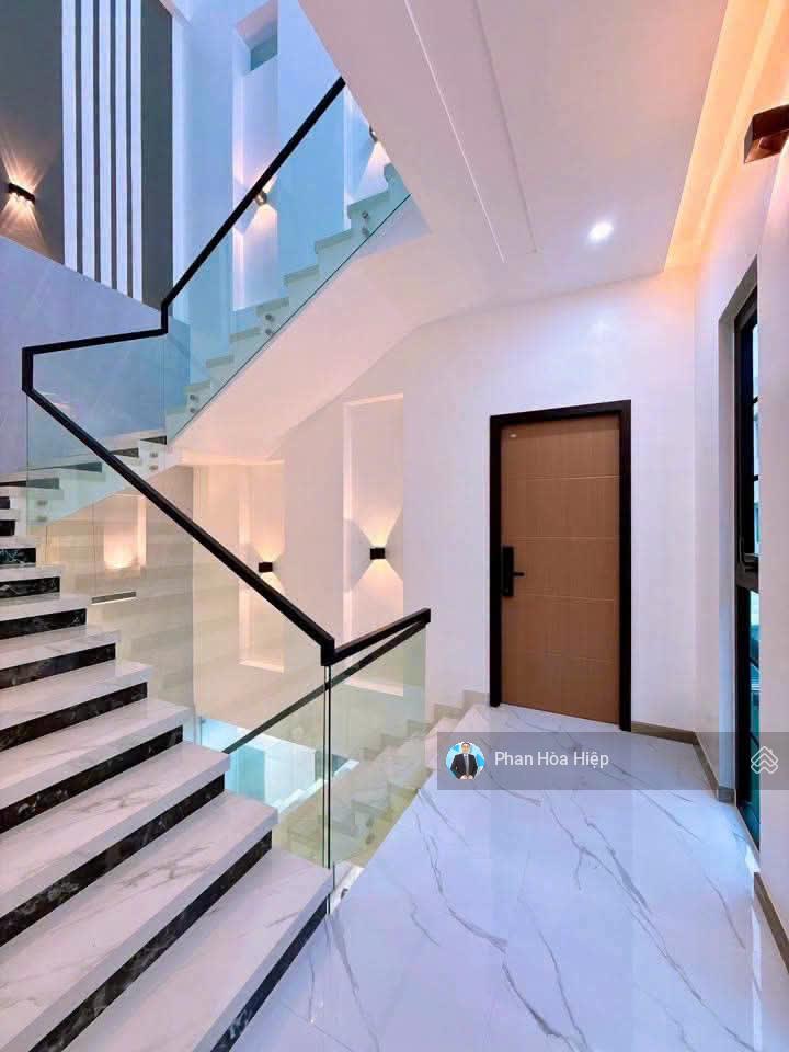 Bán nhà gần aeon bình tân, 85m2, 3 tầng, 4 pn 4 wc, hẻm xe hơi quay đầu, tiện kd đa ngành