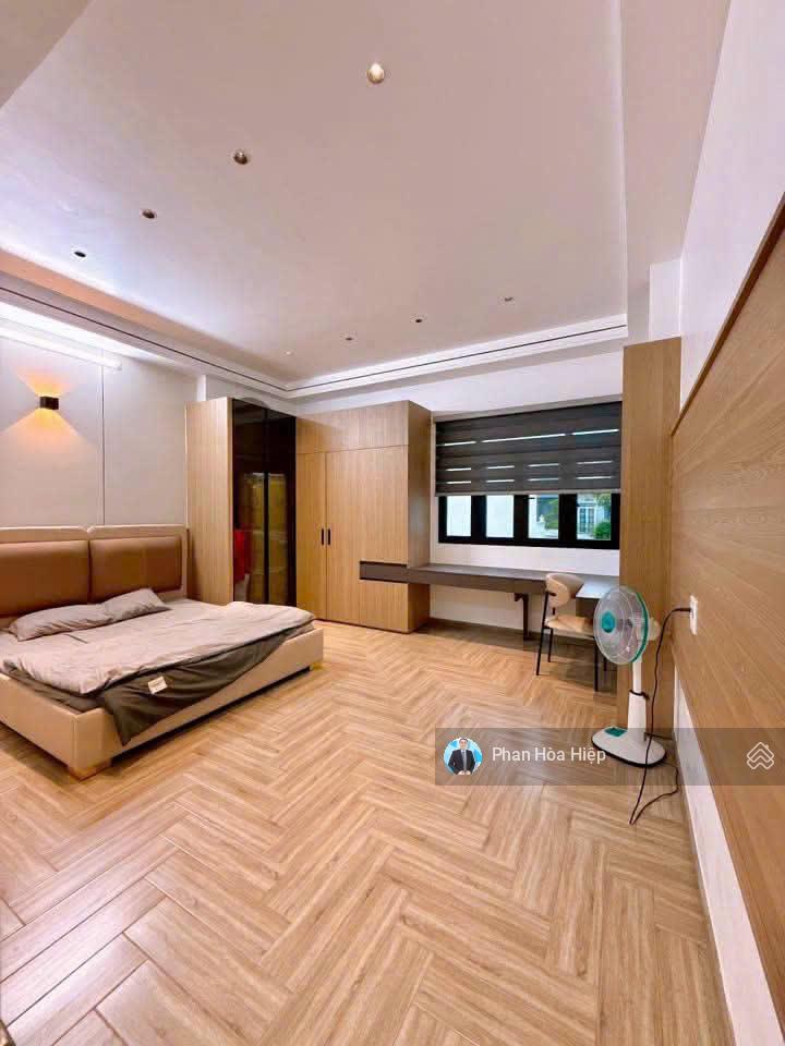 Bán nhà gần aeon bình tân, 85m2, 3 tầng, 4 pn 4 wc, hẻm xe hơi quay đầu, tiện kd đa ngành