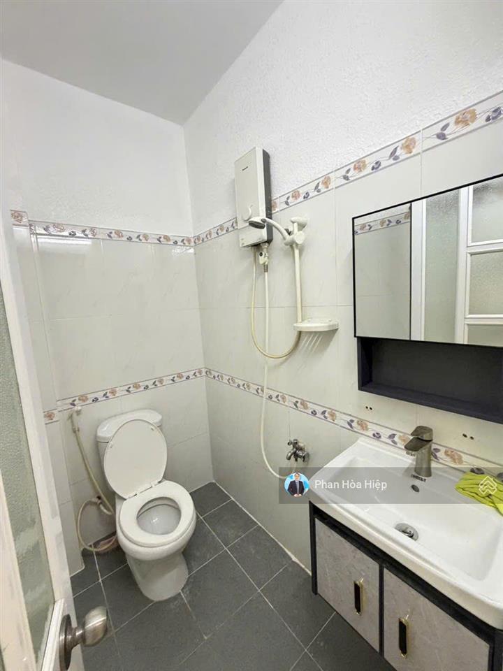 Nhà gần thuận kiều, 39m2, 5 tầng, 4pn 5wc, hẻm xe hơi 5m, gần bv chợ rẫy, tiện kinh doanh mua bán