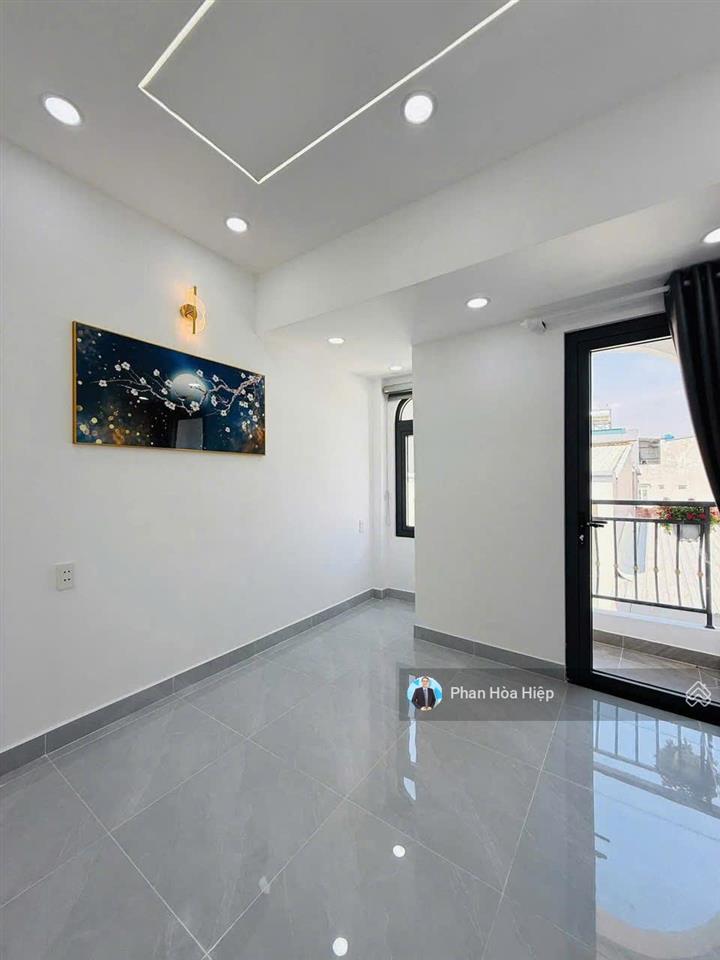 Bán gấp nhà lê văn quới, 52m2, 3 tầng, 4pn 3wc, hẻm xe tải 7m thông,,tiện về ngã 4 bốn xã