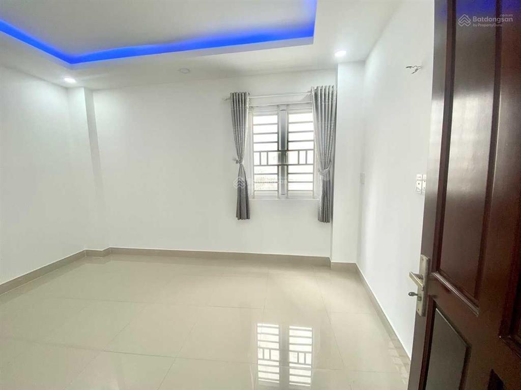 Nhà hẻm 5m nguyễn đình chi 40m2, 4 tầng btct 4 pn đối diện nhà sách cây gõ