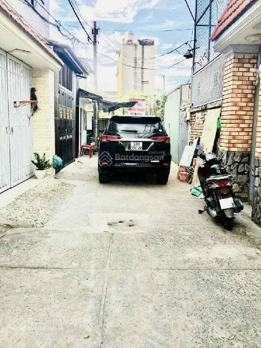 Nhà hẻm 5m nguyễn đình chi 40m2, 4 tầng btct 4 pn đối diện nhà sách cây gõ
