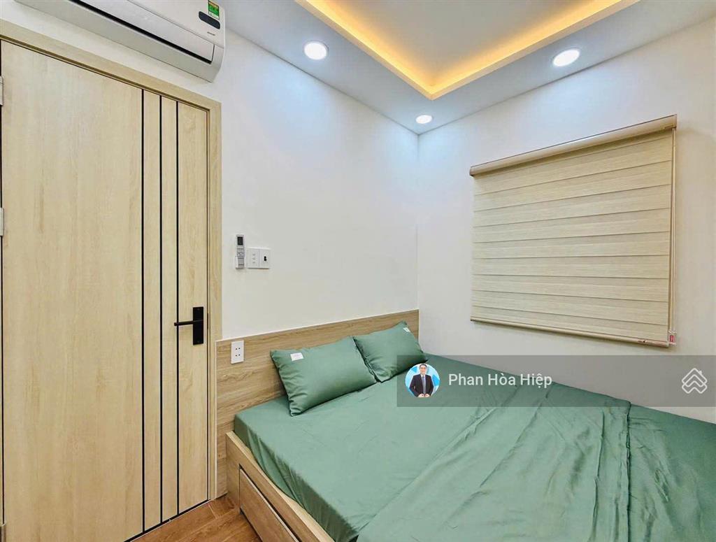Bán gấp nhà mới ngay trần hưng đạo, 44m2, 3 tầng đúc, 4pn tặng nội thất, hẻm rộng 5m gần cầu chà và