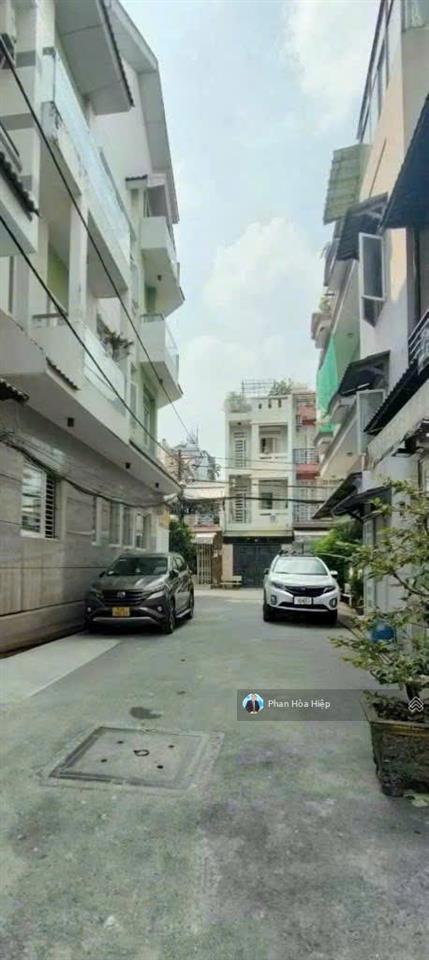 Bán gấp nhà mới ngay trần hưng đạo, 44m2, 3 tầng đúc, 4pn tặng nội thất, hẻm rộng 5m gần cầu chà và