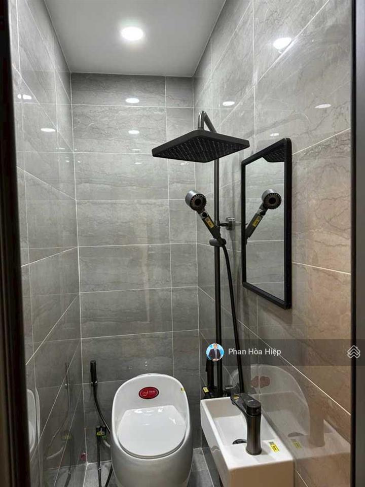 Bán gấp nhà mới xây hxh lý chiêu hoàng, 48m2, 3 tầng btct 4pn, cách 20m ra mt đường