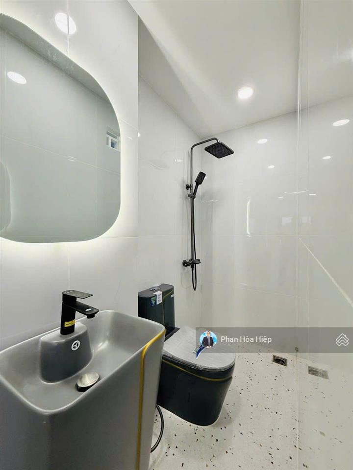 Nhà gần aeon bình tân, 63m2, 4 tầng đúc, 4pn hẻm rộng 6m, tặng nội thất, vài phút về quận 6