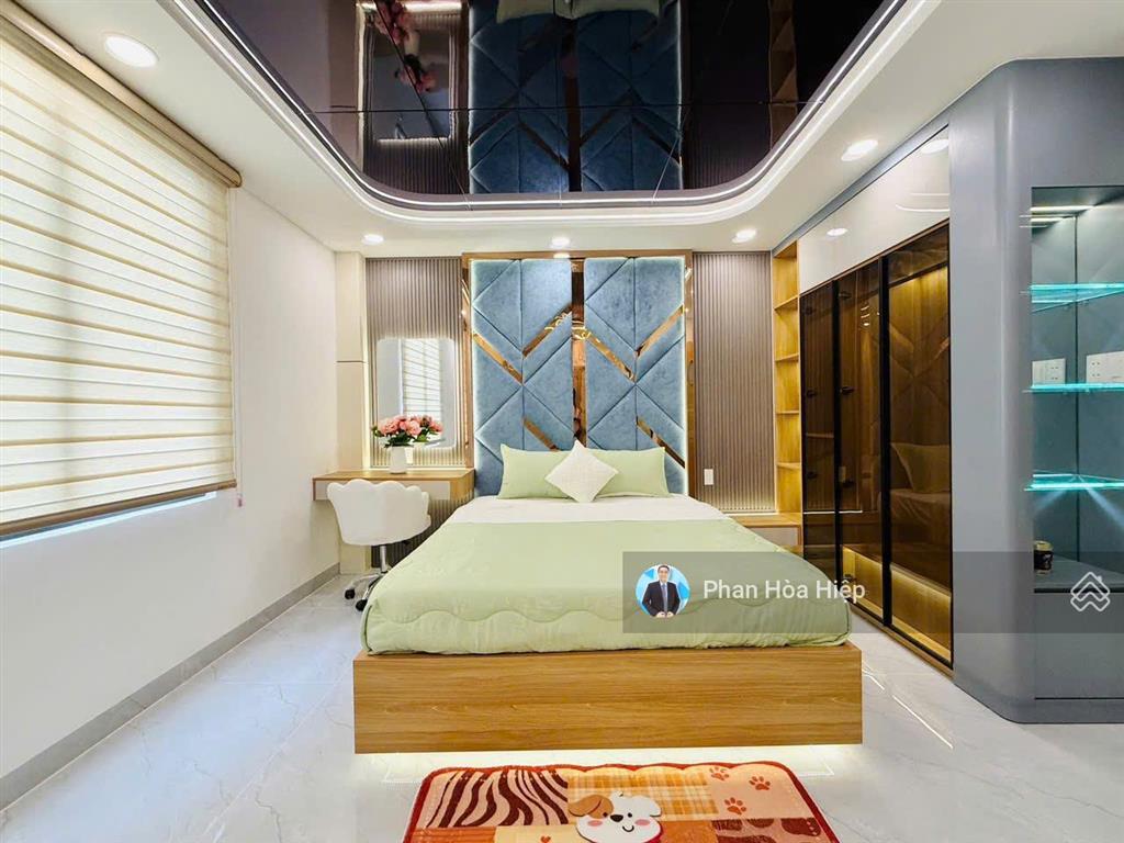 Nhà gần aeon bình tân, 63m2, 4 tầng đúc, 4pn hẻm rộng 6m, tặng nội thất, vài phút về quận 6
