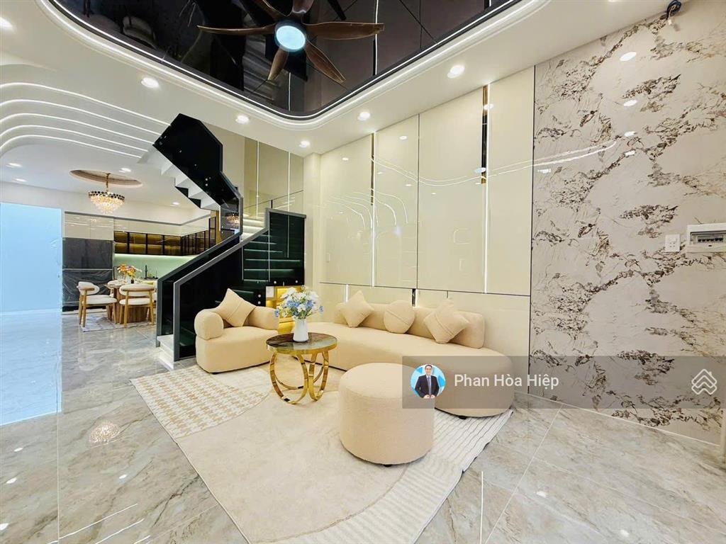 Nhà gần aeon bình tân, 63m2, 4 tầng đúc, 4pn hẻm rộng 6m, tặng nội thất, vài phút về quận 6
