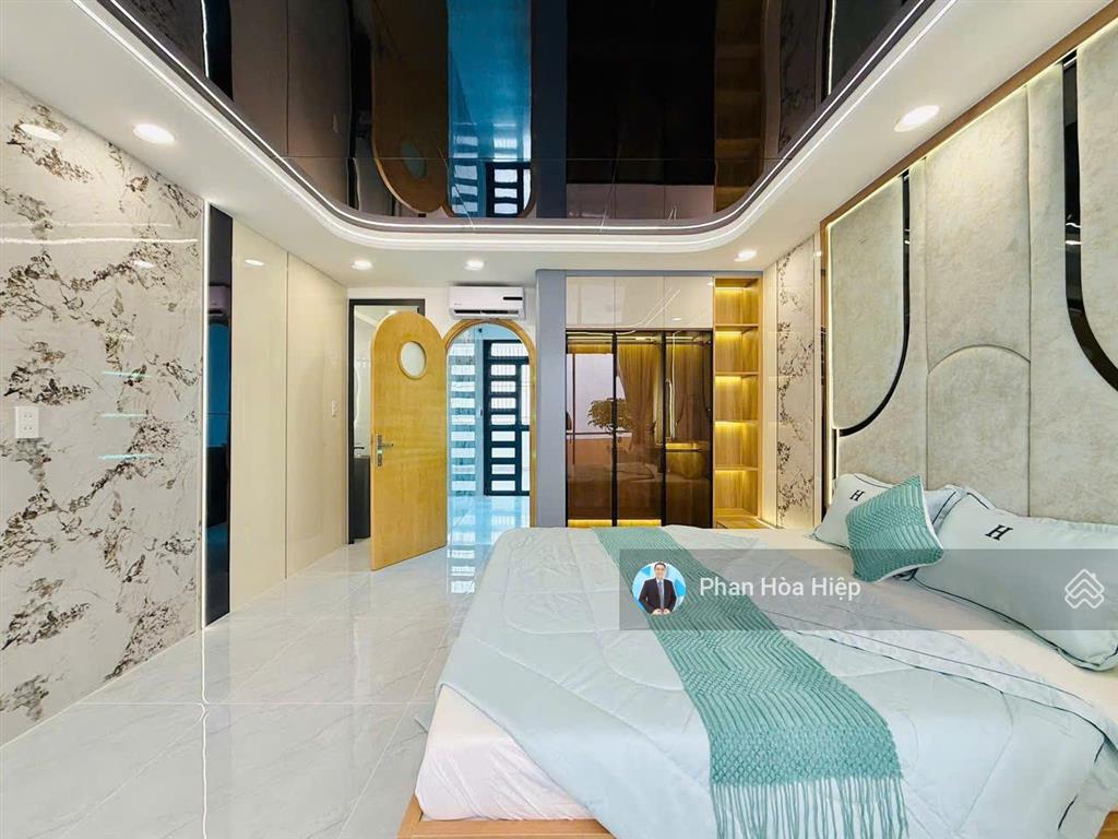 Nhà gần aeon bình tân, 63m2, 4 tầng đúc, 4pn hẻm rộng 6m, tặng nội thất, vài phút về quận 6