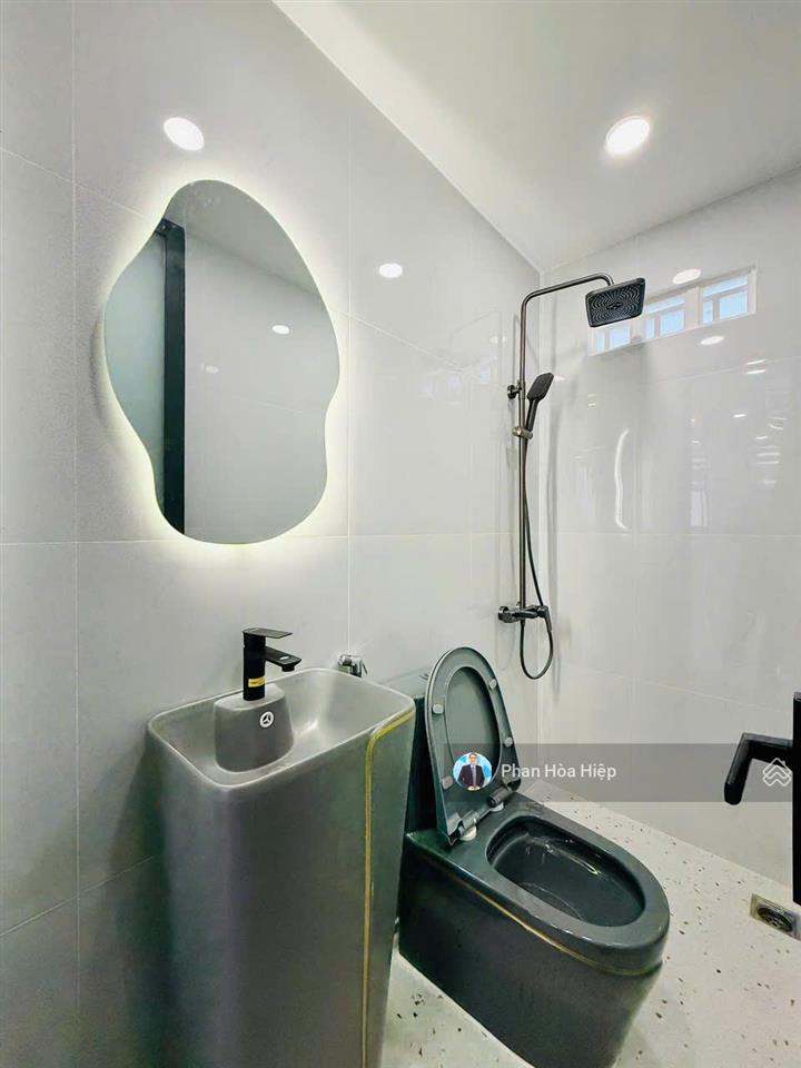 Nhà gần aeon bình tân, 63m2, 4 tầng đúc, 4pn hẻm rộng 6m, tặng nội thất, vài phút về quận 6