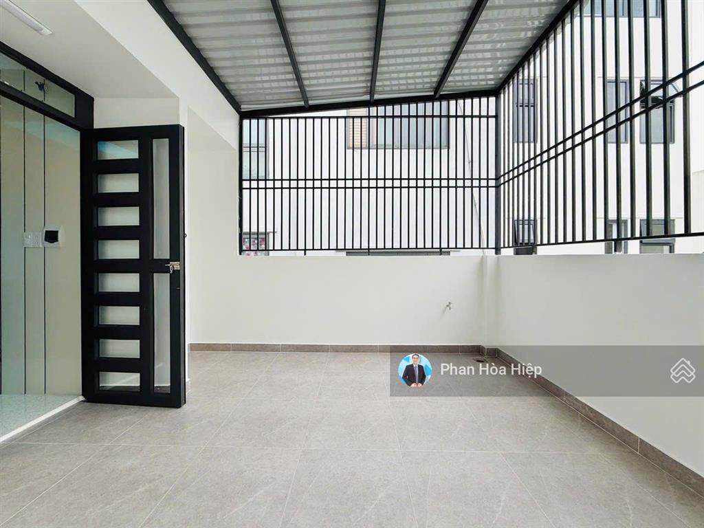 Nhà gần aeon bình tân, 63m2, 4 tầng đúc, 4pn hẻm rộng 6m, tặng nội thất, vài phút về quận 6