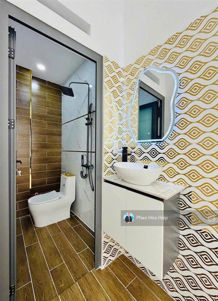 Xuất cảnh bán nhà hxh trần hưng đạo, 44m2, 3 tầng đúc, 4pn 3wc, gần bv chỉnh hình và bv nhiệt đới