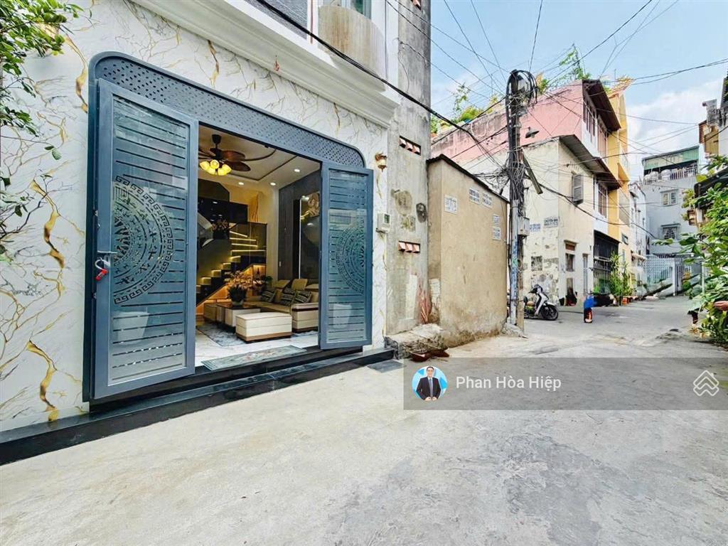 Xuất cảnh bán nhà hxh trần hưng đạo, 44m2, 3 tầng đúc, 4pn 3wc, gần bv chỉnh hình và bv nhiệt đới