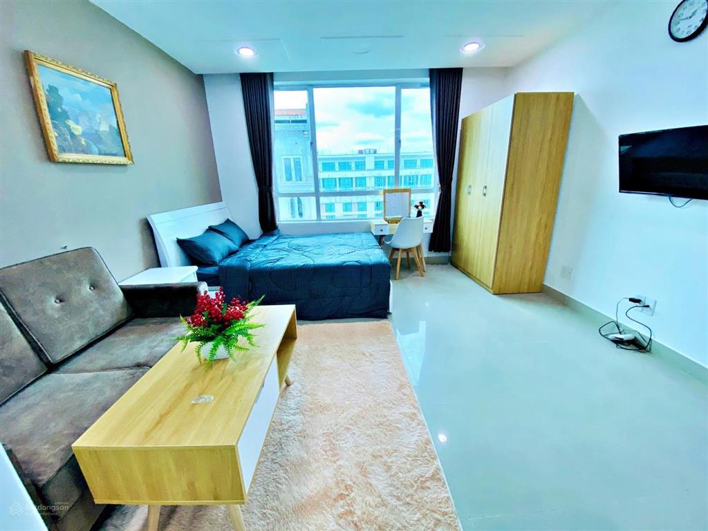 Chính chủ cho thuê 1pn+studio tách bếp full tiện nghi ngay cầu lê văn sỹ. giảm 500k/th