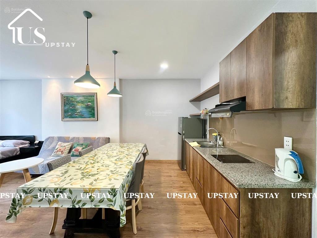 Cho thuê phòng 50m2 có sân vườn mặt tiền hoàng sa, tân định. đầy đủ tiện nghi cao cấp. 2 ban công