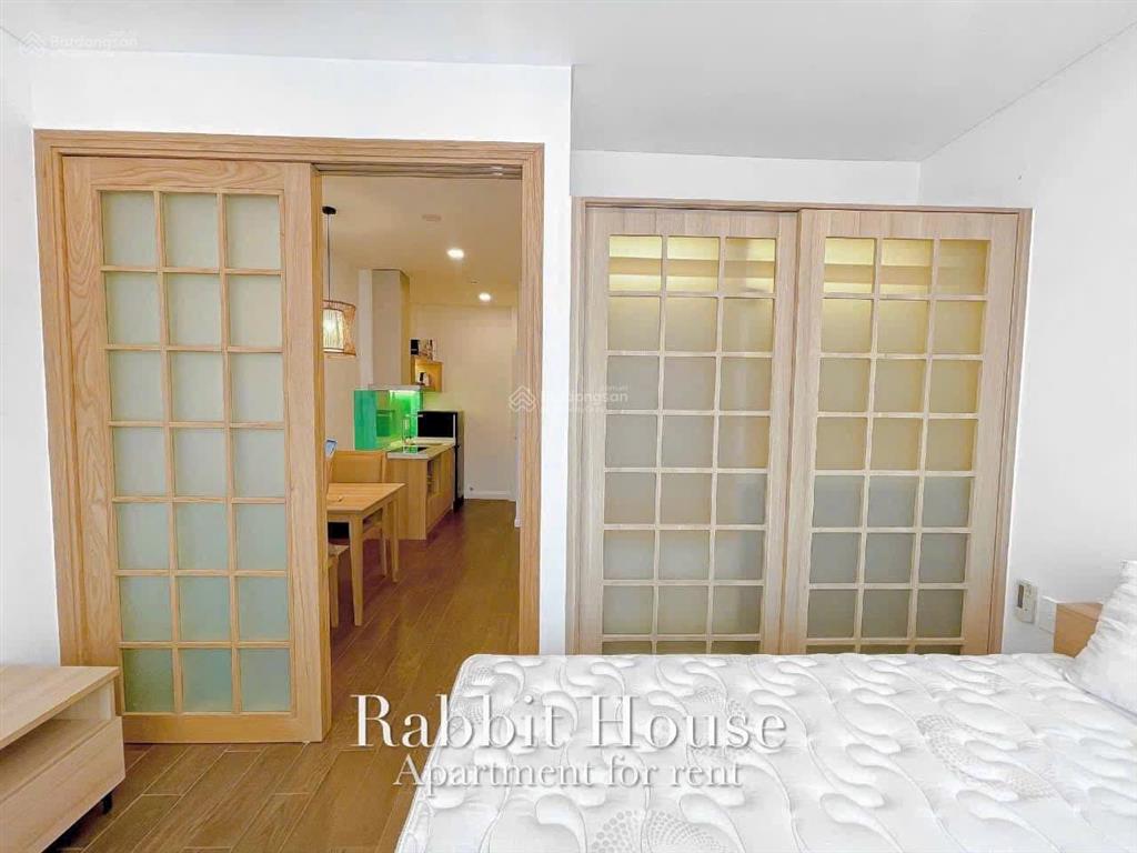 Cho thuê chdv 1pn balcony phong cách tokyo full tiện nghi cao cấp. thang máy hầm xe. ưu đãi 2tr/th