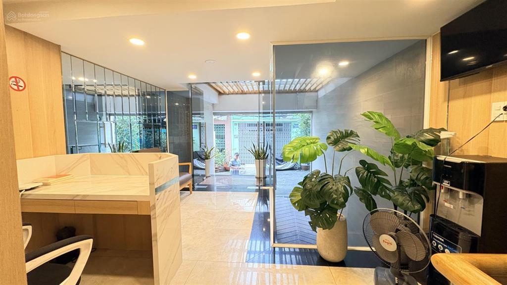 Cho thuê chdv 1pn balcony phong cách tokyo full tiện nghi cao cấp. thang máy hầm xe. ưu đãi 2tr/th