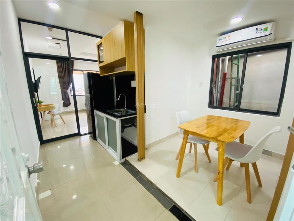 Cho thuê 1pn + studio tách bếp full tiện nghi ngay cầu lê văn sỹ. giảm 500k/th
