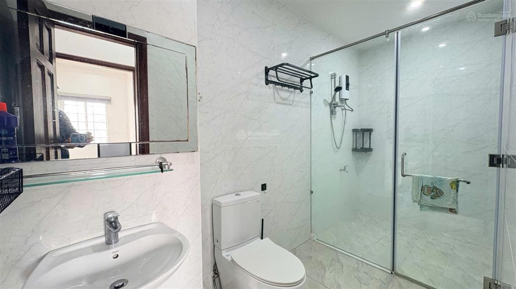 Cho thuê gấp cc 203 nguyễn trãi, 80m2, giảm 1tr/th, 3pn + 2wc, đầy đủ tiện nghi