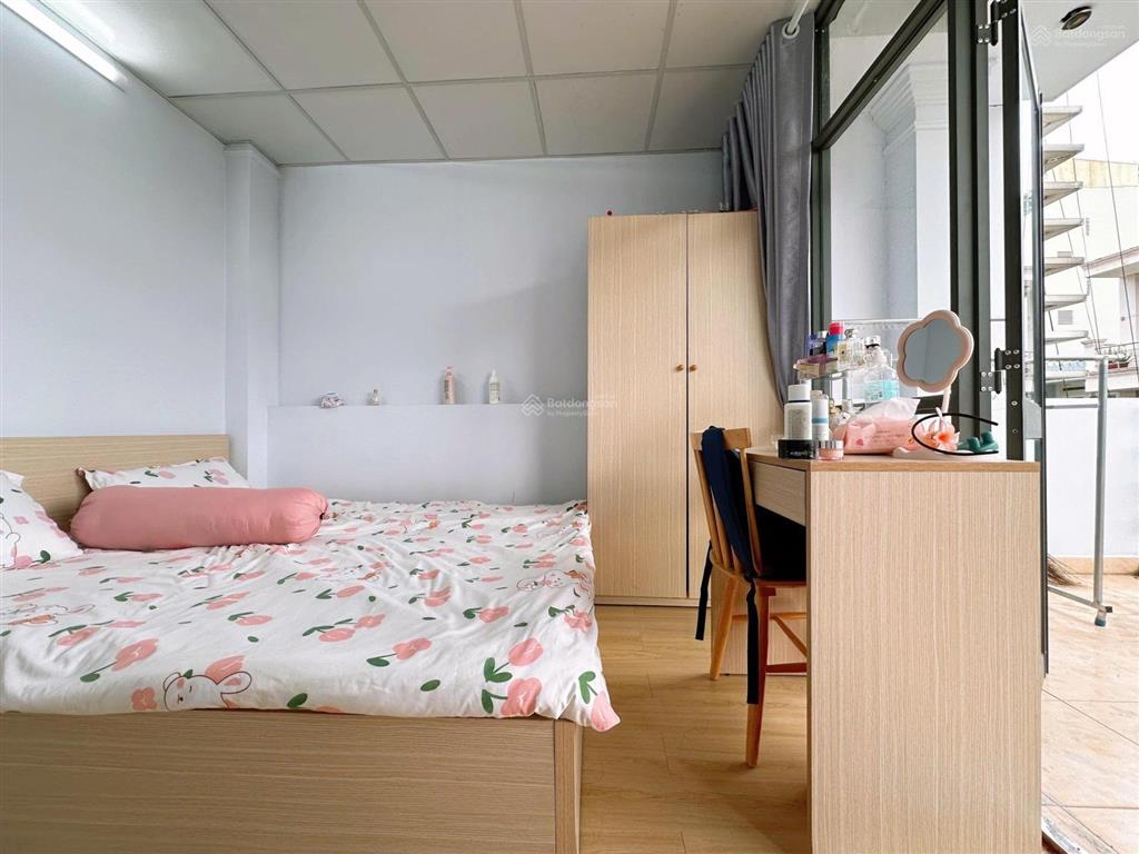 Chủ nhà cho thuê 2pn ban công 60m² full tiện nghi cao cấp giữ nhà đến 1/8. ở 4  5 người