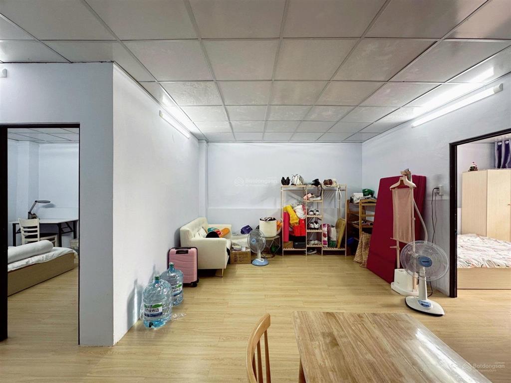 Chủ nhà cho thuê 2pn ban công 60m² full tiện nghi cao cấp giữ nhà đến 1/8. ở 4  5 người