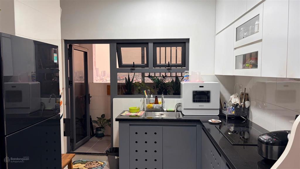 Gđ chuyển đi cho thuê lại căn hộ tâm huyết 2pn 80m2 full tiện nghi hiện đại giáp q1.  09292183