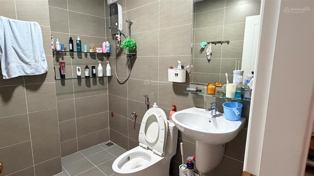 Gđ chuyển đi cho thuê lại căn hộ tâm huyết 2pn 80m2 full tiện nghi hiện đại giáp q1.  09292183