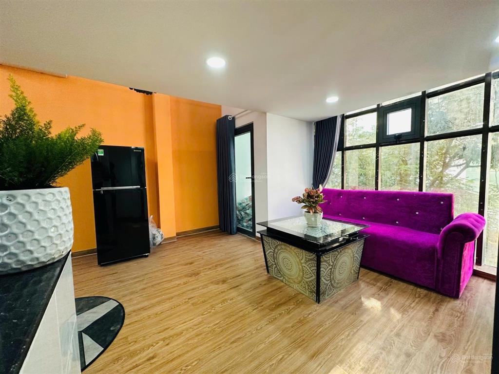 Cho thuê căn hộ duplex ban công full nội thất ngay metro bến thành  quận 1. giảm sâu đón khách t10
