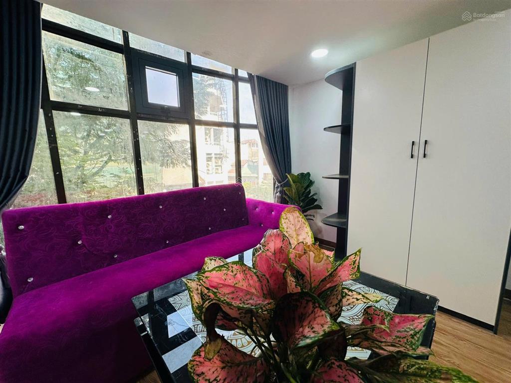 Cho thuê căn hộ duplex ban công full nội thất ngay metro bến thành  quận 1. giảm sâu đón khách t10