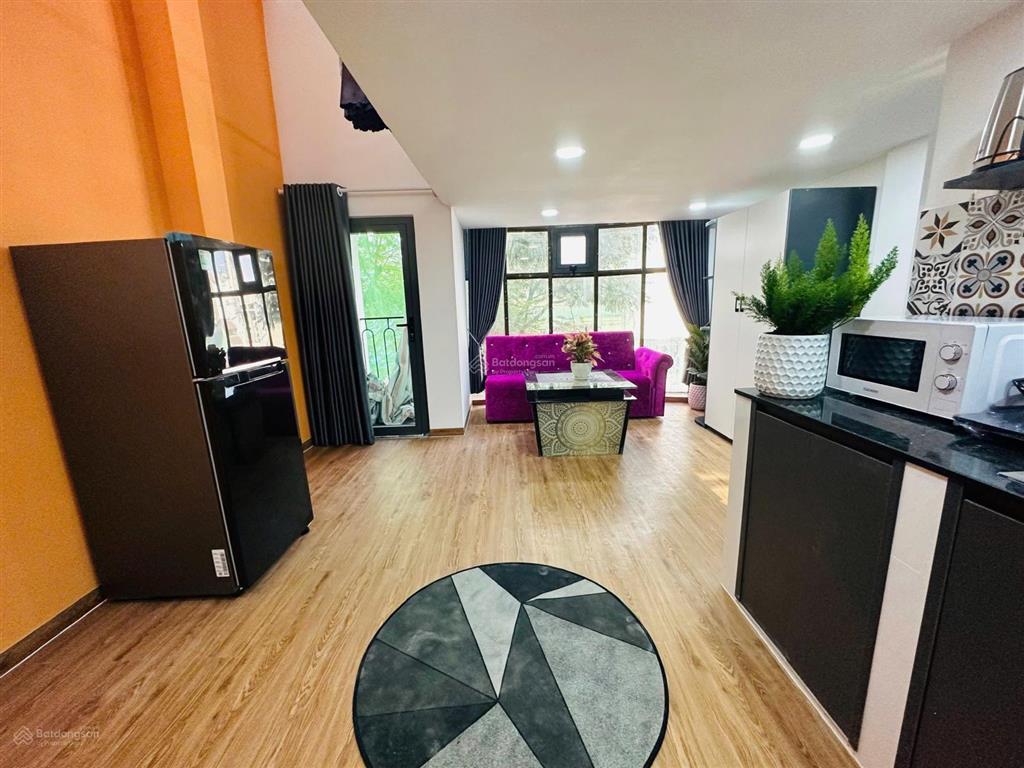 Cho thuê căn hộ duplex ban công full nội thất ngay metro bến thành  quận 1. giảm sâu đón khách t10