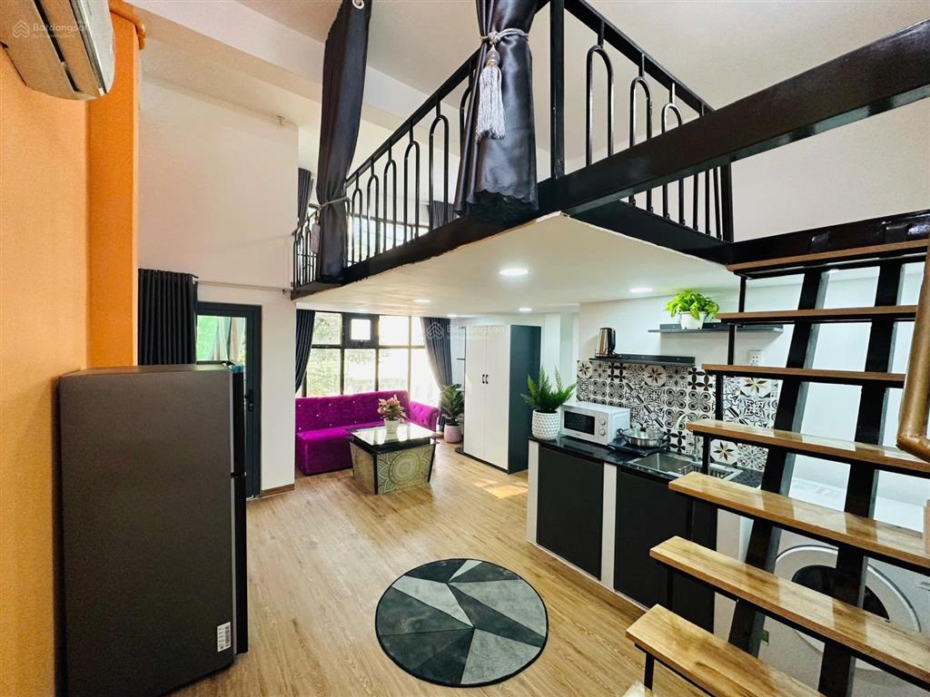 Cho thuê căn hộ duplex ban công full nội thất ngay metro bến thành  quận 1. giảm sâu đón khách t10