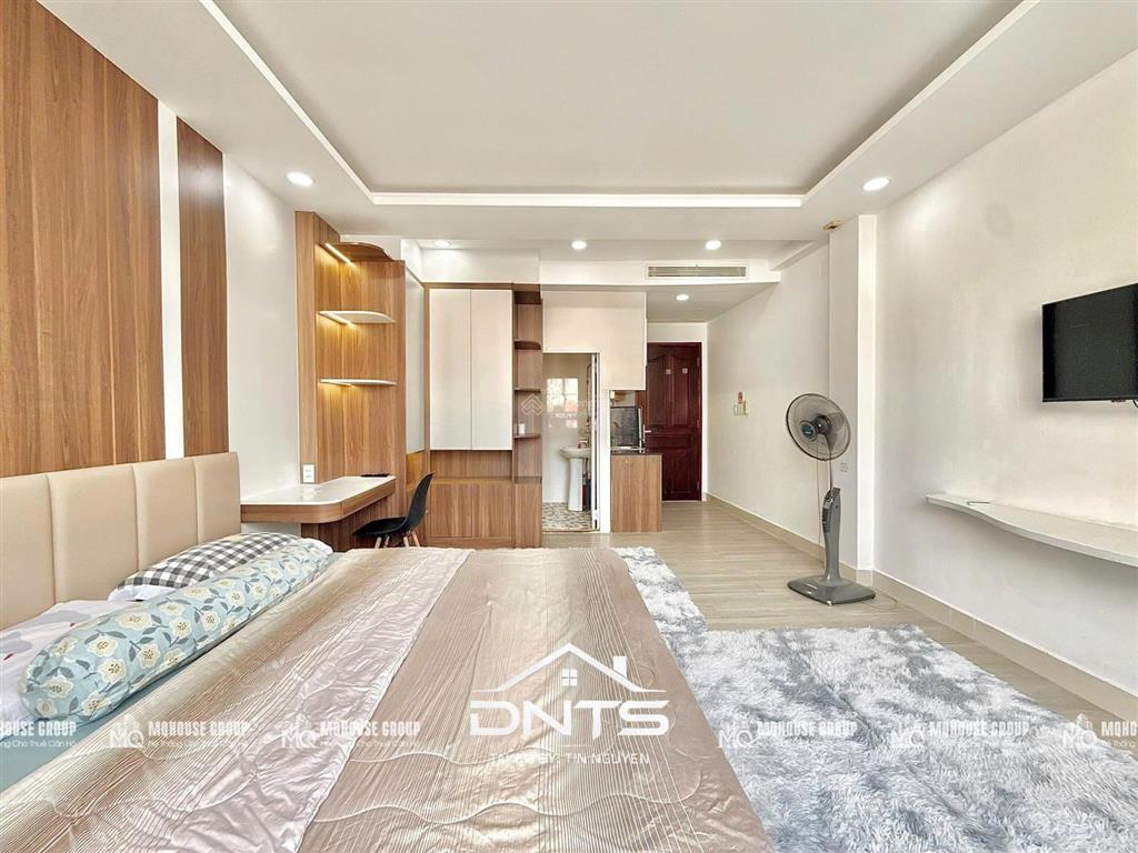 Cho thuê căn hộ studio tách bếp cửa sổ lớn full tiện nghi ngay bến thành  q1. giá hạt dẻ
