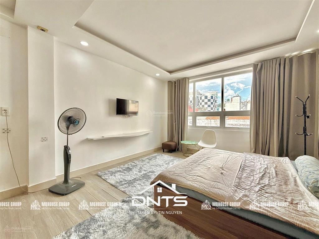 Cho thuê căn hộ studio tách bếp cửa sổ lớn full tiện nghi ngay bến thành  q1. giá hạt dẻ