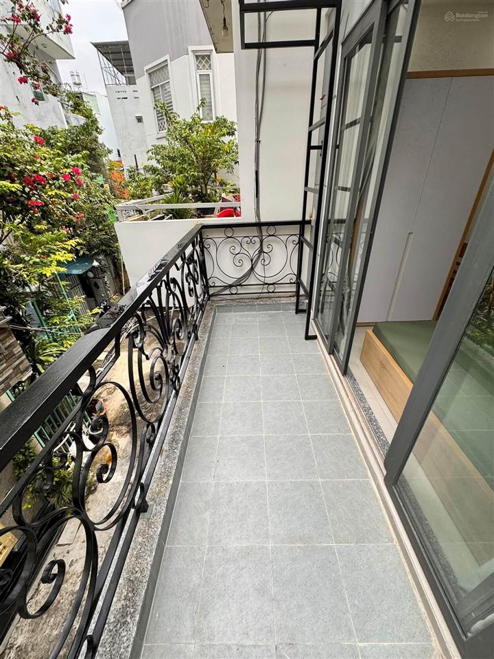 Khai trương tòa chdv mới xây full nội thất cửa sổ ban công lớn ngay cống quỳnh bùi viện q1.