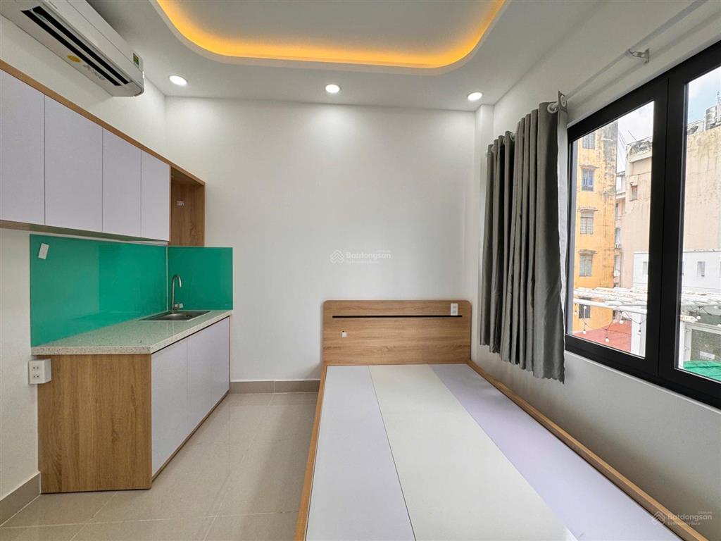Khai trương tòa chdv mới xây full nội thất cửa sổ ban công lớn ngay cống quỳnh bùi viện q1.