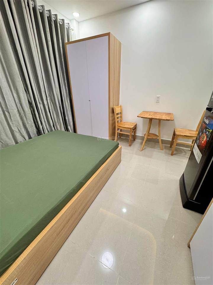 Khai trương tòa chdv mới xây full nội thất cửa sổ ban công lớn ngay cống quỳnh bùi viện q1.