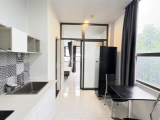 Cho thuê căn hộ 1pn balcony mặt tiền bờ kè trường sa cực chill. thang máy hầm xe chỉ 10 tr/tháng