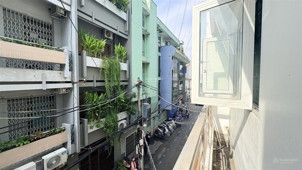 Cho thuê căn hộ 1pn balcony 45m2 full tiện nghi ngay chợ tân định  q1.  0929 292 ***