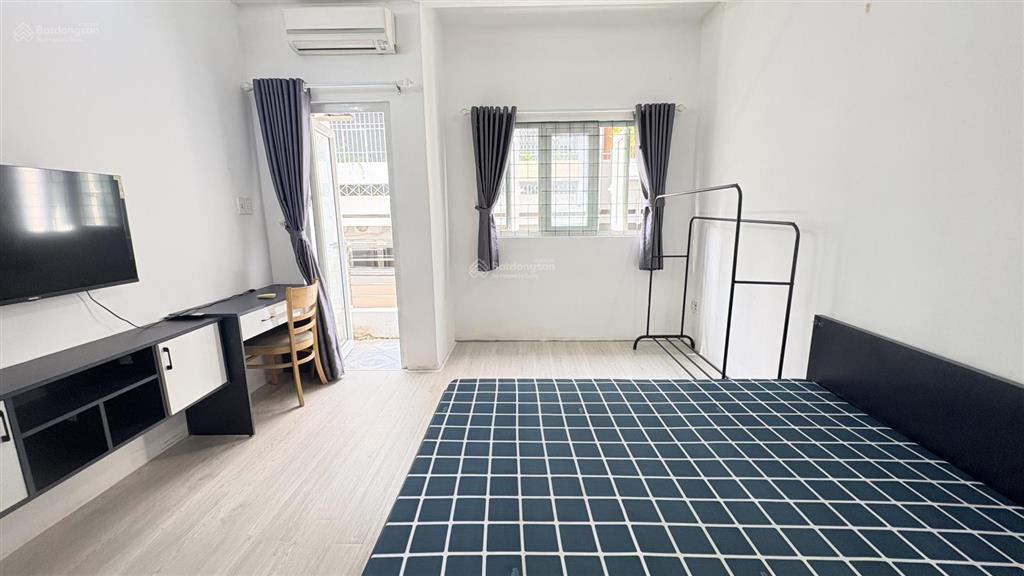 Cho thuê căn hộ 1pn balcony 45m2 full tiện nghi ngay chợ tân định  q1.  0929 292 ***