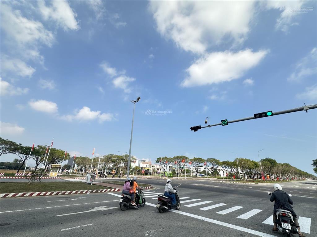 Lô góc 215m ngay tại cửa ngõ giao thông sôi động nhất q.liên chiểu nguyễn sinh sắc & hoàng thi loan