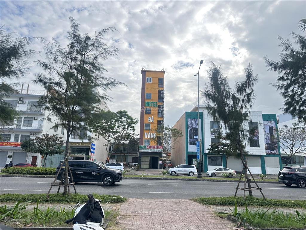 Lô hiếm 2 mặt tiền biển nguyễn tất thành, xây cao tầng, view trực diện bãi biển sạch đẹp, sổ hồng