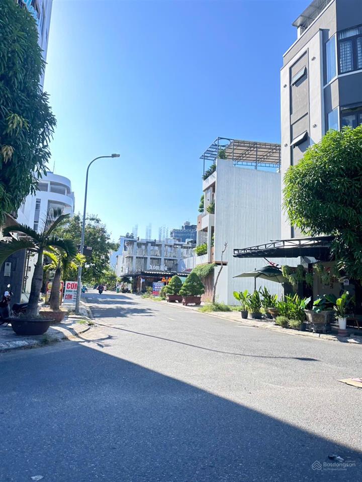 Lô góc 146,5m² gần biển, 2 mặt tiền đường 7,5m điện âm khu đô thị e kim long đối diện tt quận lc