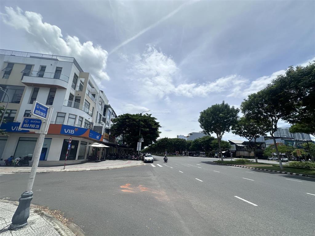 Chính chủ bán rẻ căn shophouse 4,5 tầng 2 mặt tiền đường nguyễn sinh sắc trục thương mại