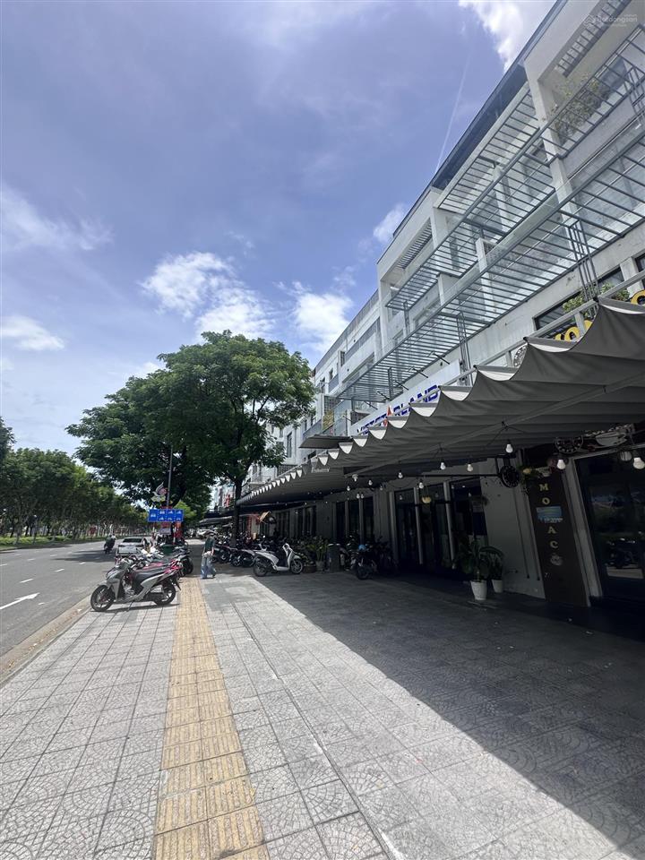 Chính chủ bán rẻ căn shophouse 4,5 tầng 2 mặt tiền đường nguyễn sinh sắc trục thương mại