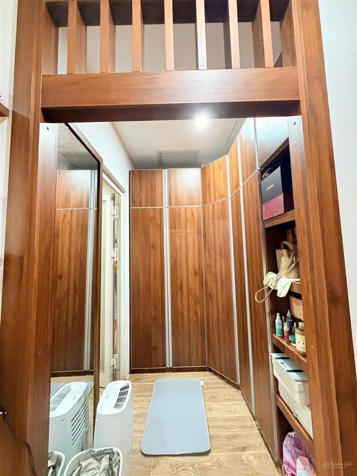 Chính chủ bán rẻ căn shophouse 4,5 tầng 2 mặt tiền đường nguyễn sinh sắc trục thương mại