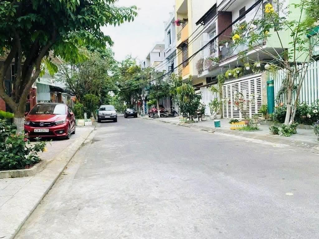 Rẻ nhất khu vực, lô đất 100m mặt tiền đường 7,5m lề 4m gần ngay đại học duy tân  q.liên chiểu  đn