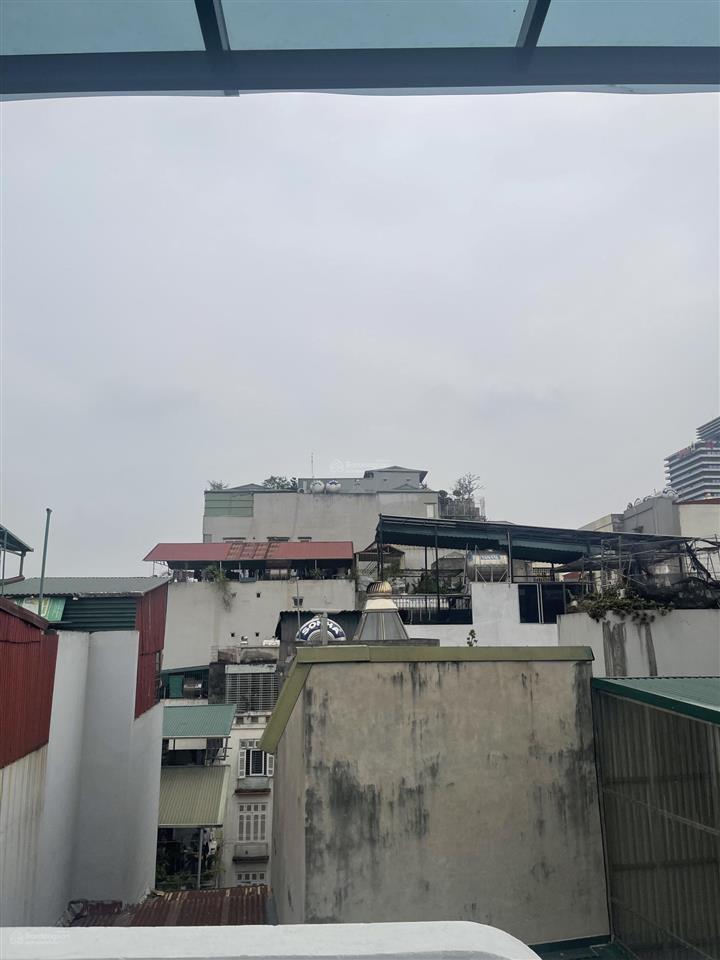 Chính chủ bán nhà riêng xã đànô chợ dừanhà mới 6 tầng thang máy. ô tô đỗ cửa.