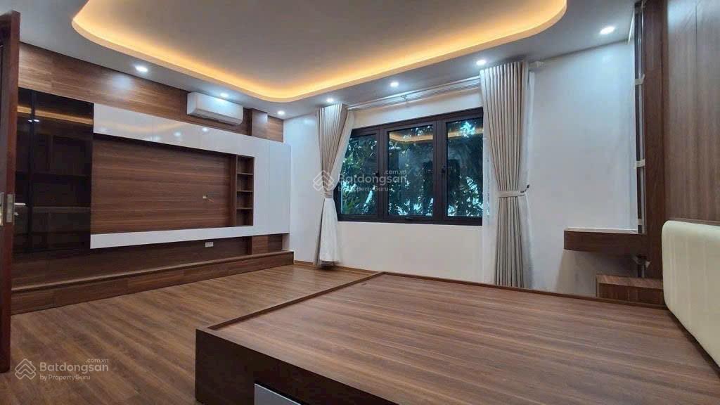 Bán nhà riêng 45m2/5 tầng ô tô đỗ cổng tại phố phan kế bính  đào tấn  liễu giai  ba đình