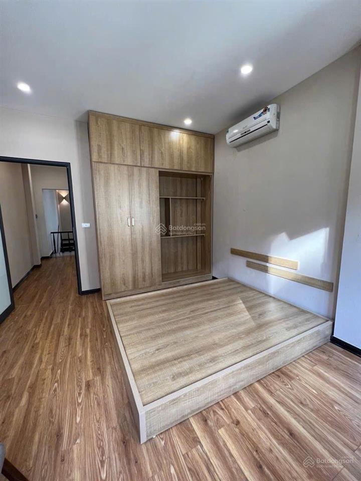 Bán nhà riêng đội cấn ba đình gần liễu giai, văn cao.